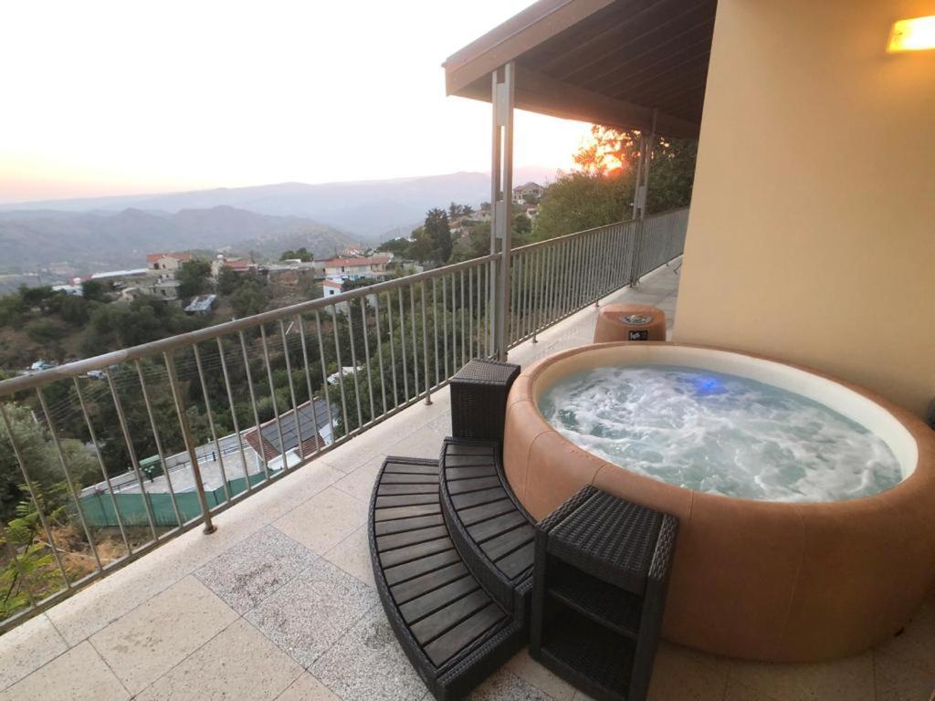 Retreat Centre Cyprus Villa Zoopiyi Bagian luar foto